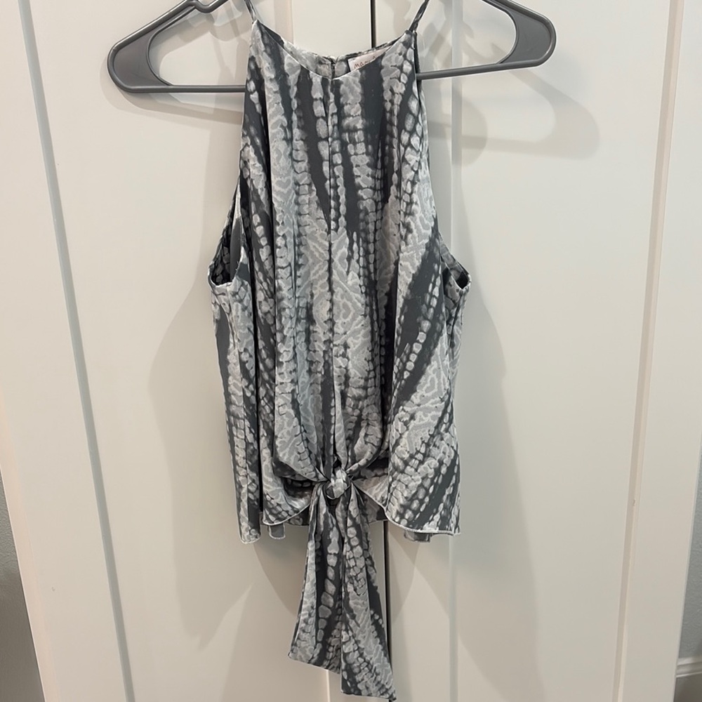 Tie Detail Tank